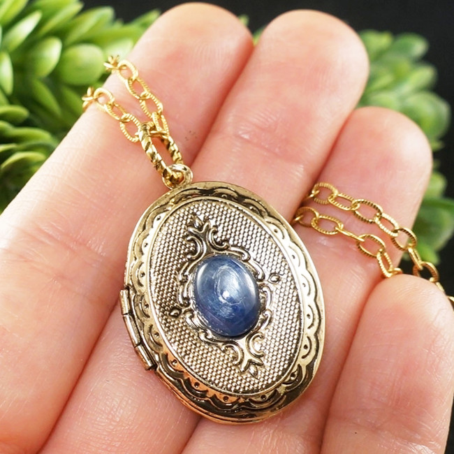 Медальон для фото с Кианитом Кулон Кианит Синий овальный antique gold