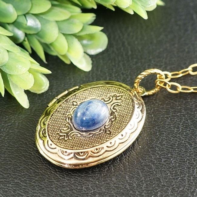 Медальон для фото с Кианитом Кулон Кианит Синий овальный antique gold
