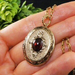 Медальон Кулон Гранат Бордовый овальный antique gold