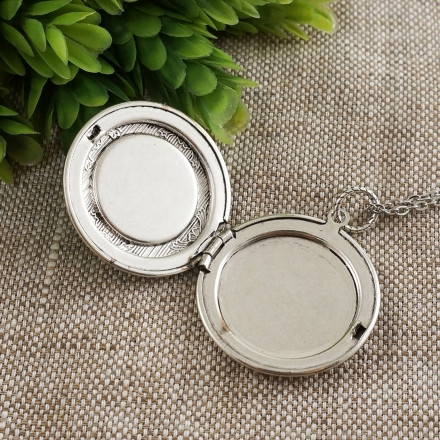 Медальон Перламутр Гелиотис круглый antique silver №3