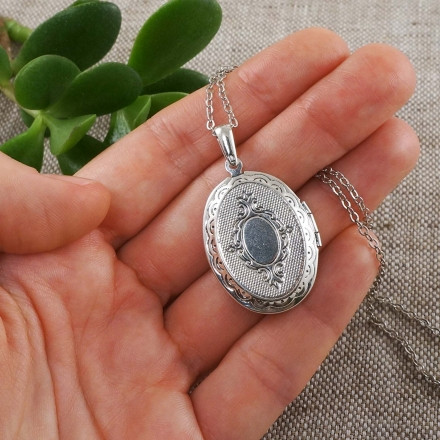 Медальон овальный Перламутр Гелиотис №4 antique silver