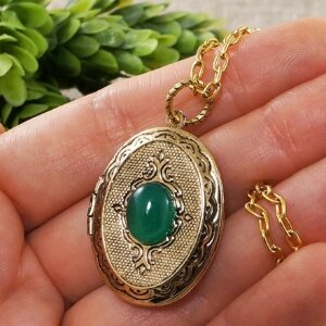 Медальон овальный Зеленый Агат antique gold