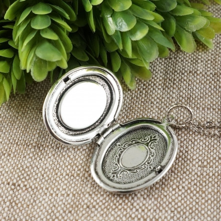 Медальон овальный Перламутр Гелиотис №10 antique silver