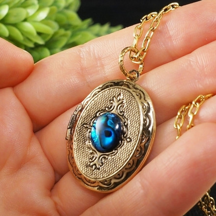 Медальон овальный Перламутр Гелиотис №23 antique gold
